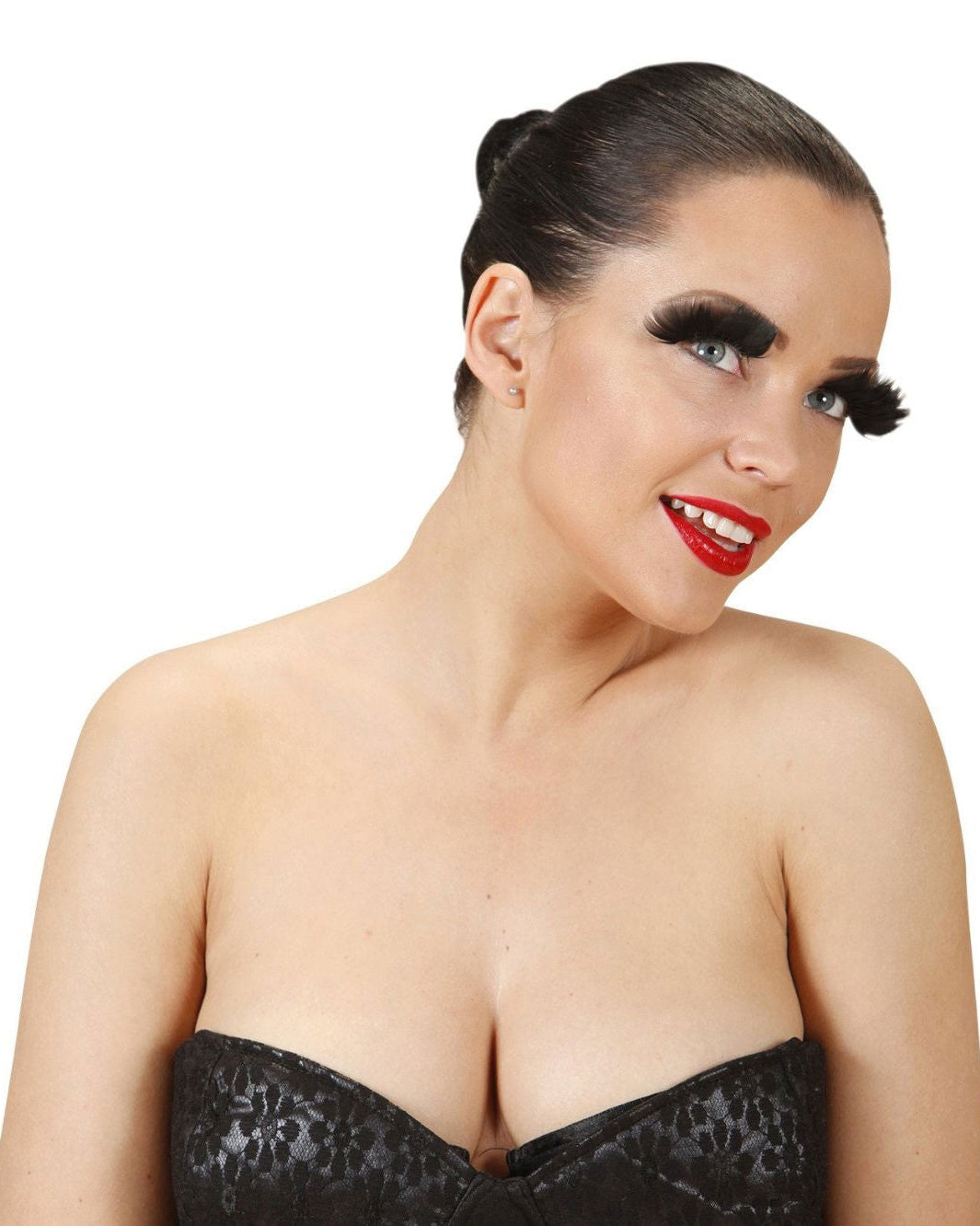 Lange, dicke schwarze Wimpern und rotes Lippenstift