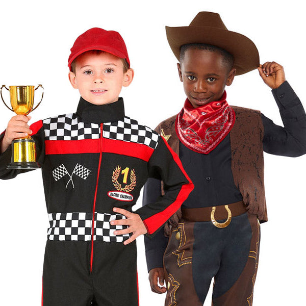 Rennfahrer Kostüm für Jungen mit Pokal. Cowboykostüm für  Jungen mit Hut und Halstuch